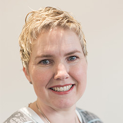 Marianne Ullaland Knapstad